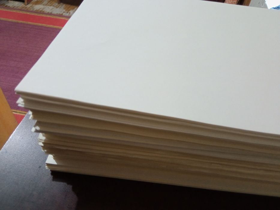 Бумага формат А - 4 бежевая