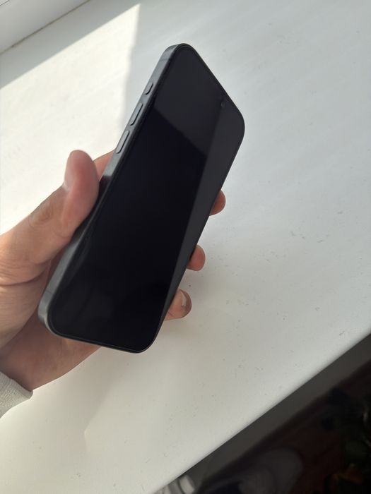 Iphone 15 pro 128gb в чёрном цвете