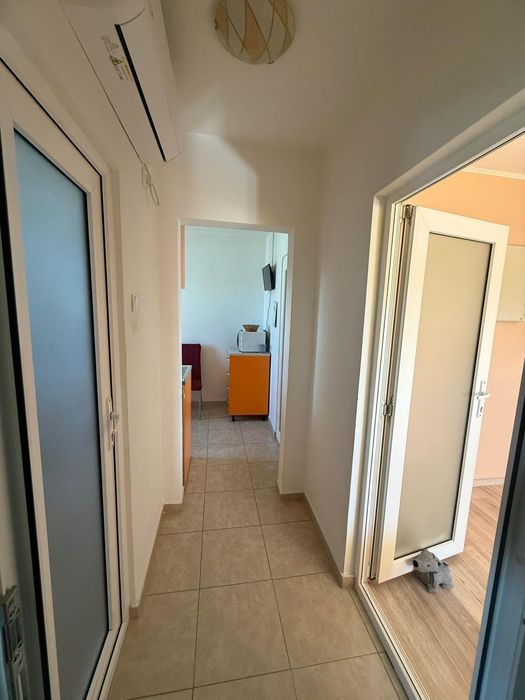 Inchiriez apartament 2 camere decomandat
