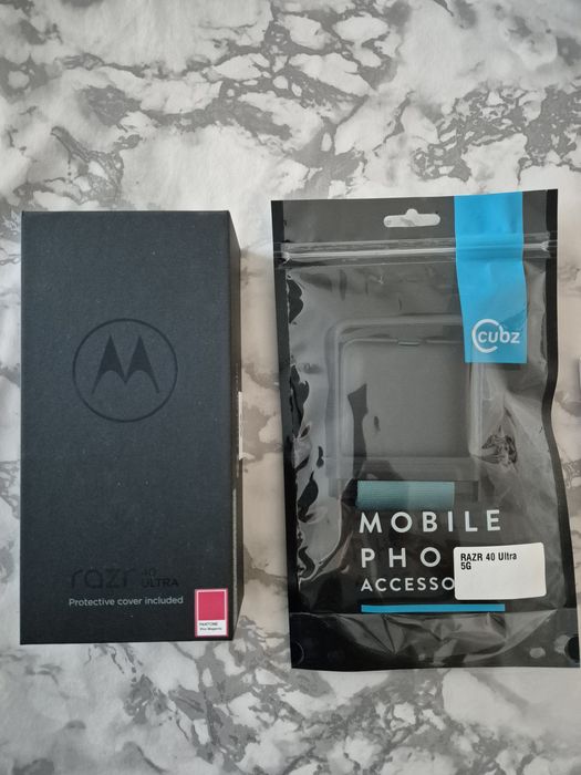 Vând Motorola razr 40 ultra 5g