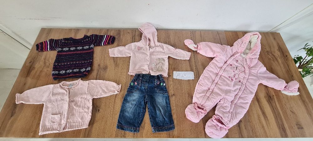 Лот 6-9 месеца момиче + космонавт