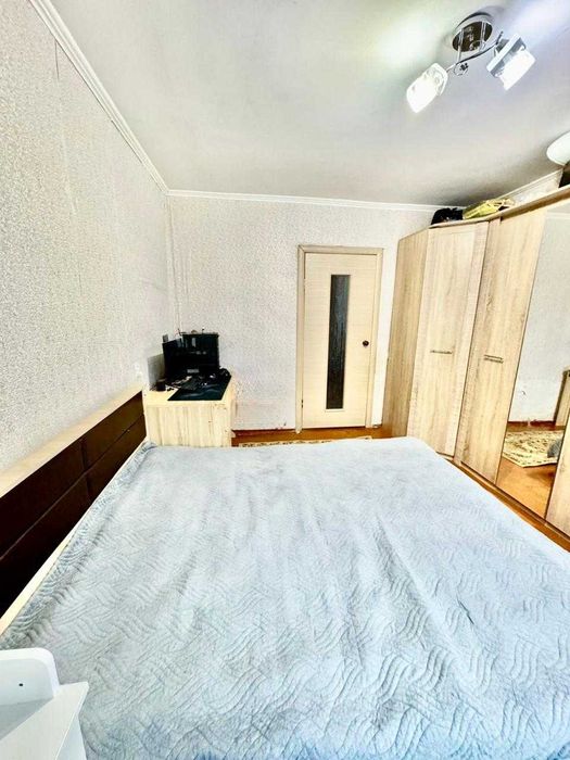 Продаётся 2 комн квартира