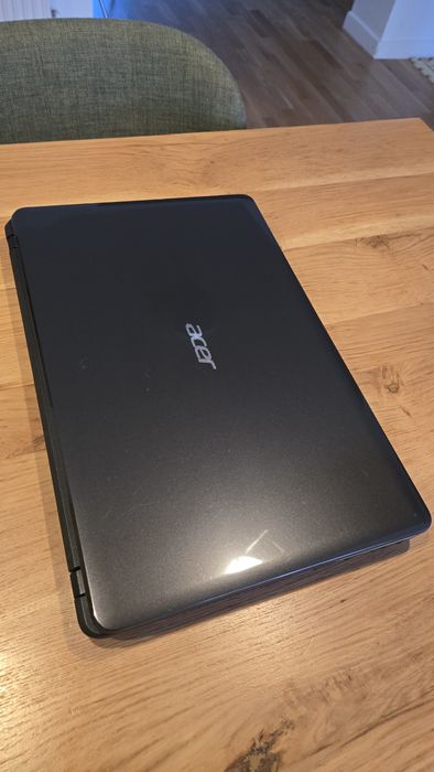 Laptop Acer E1-571G
