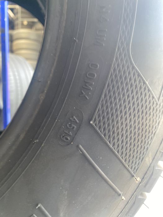 215/65/15C Kleber Vara