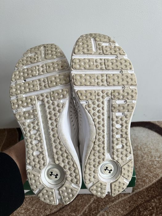 Under Armour UA W Hovr Phantom RN