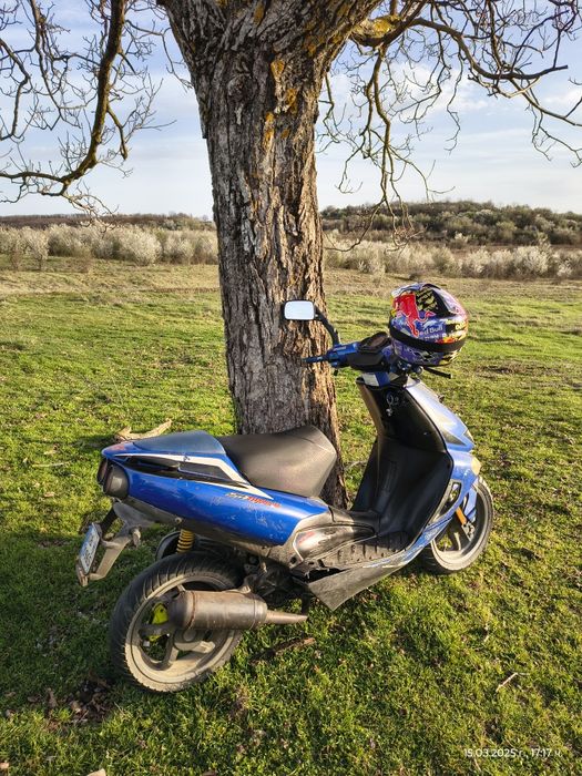 Aprilia SR 50 кубика