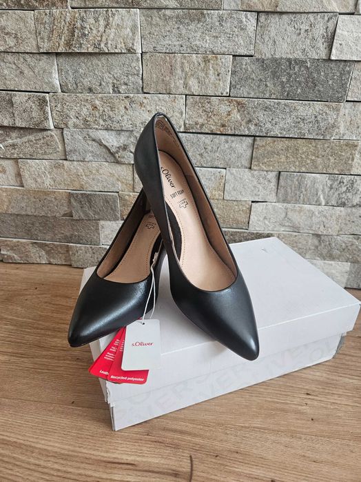 Елегантни дамски обувки