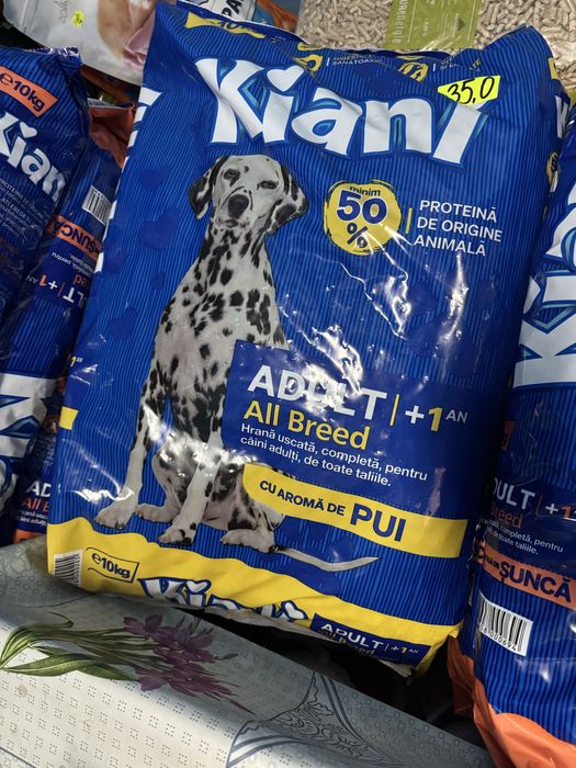 Granule caini 3.5 lei kg