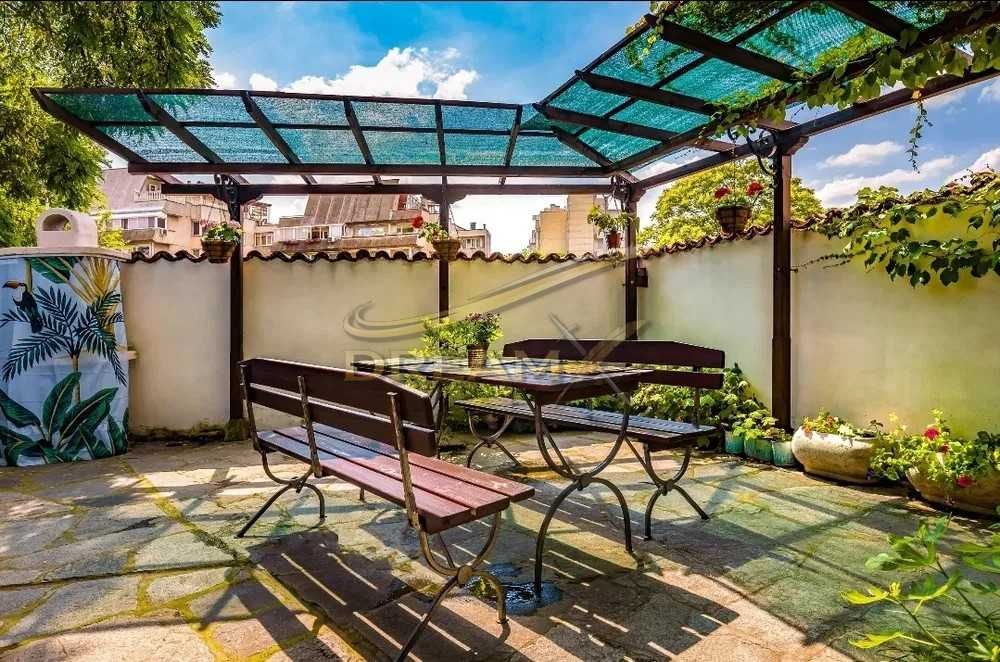 Къща под наем в Стария град! 71873447