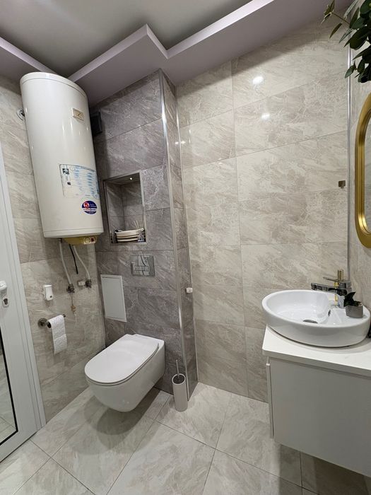 Продава се Двустаен апартамент в Враца, Център - 65 кв.м за 1883 €/кв.м - Снимка #7