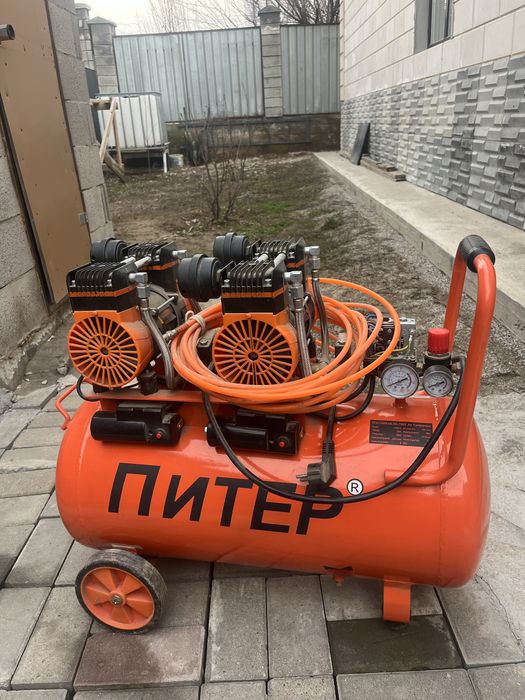 Воздушный компрессор
