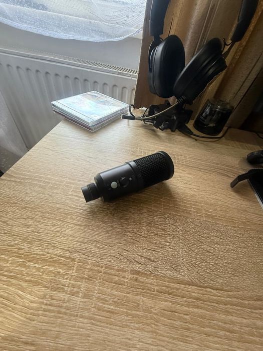 Microfon aqirys voyager