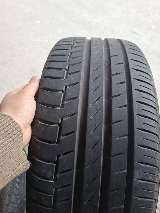 Шины 235/45/18 Continental