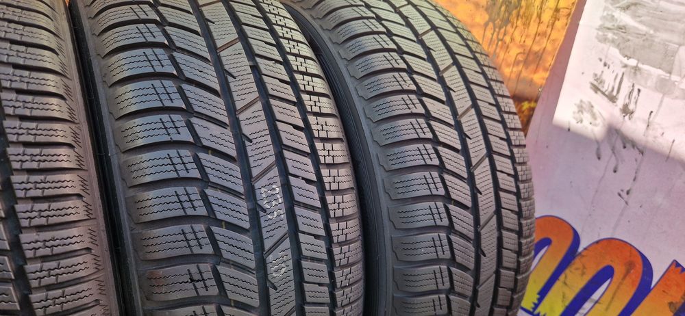 Set 4 Anvelope ca noi  Toyo 235 50 R18 M+S