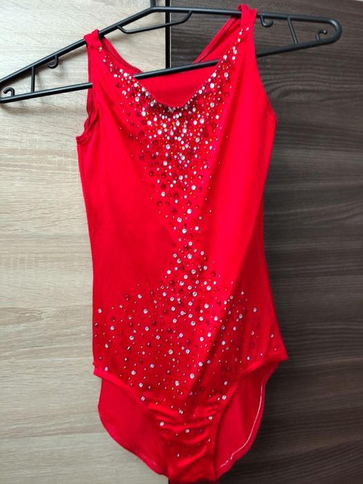 Цялостен костюм за шоу танц