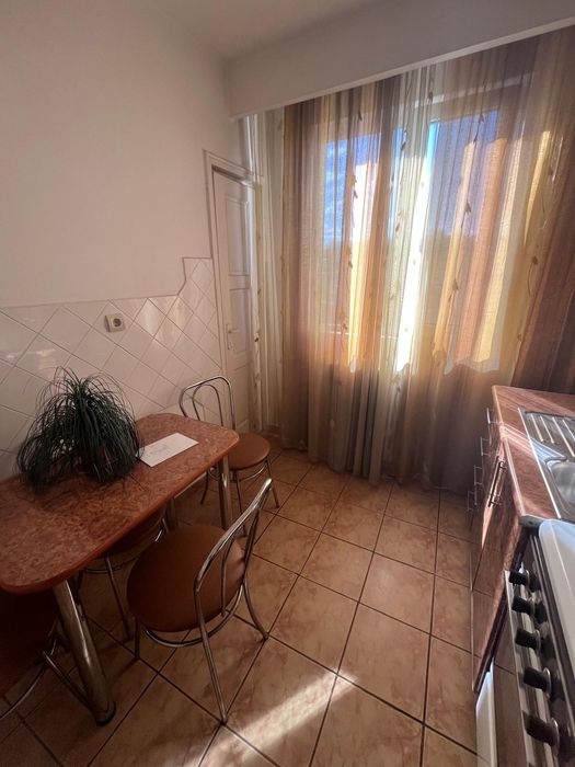 Apartament cu 3 camere