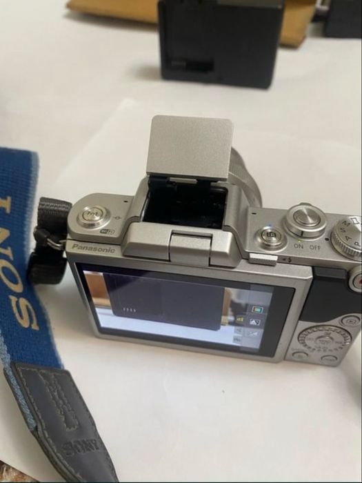 Aparat foto Panasonic lumix dmc gf-7 obiectiv G vario 12-32