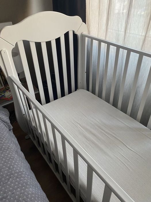 Бебешко креватче  Baby expert by Swarovski+италиански матрак от пяна