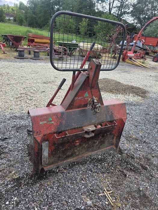 Troliu forestier in tiranti la tractor TAJFUN 5t 70 m cablu