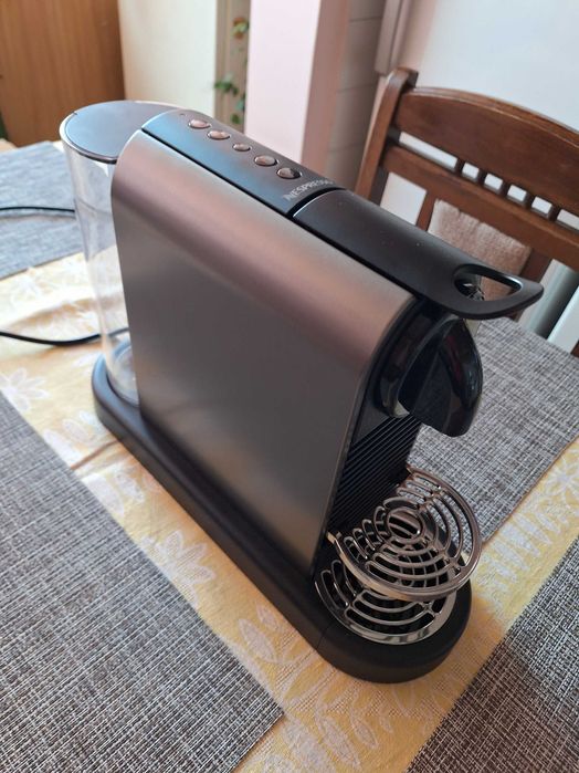 Кафемашина Nespresso Citiz Platinum с капсули