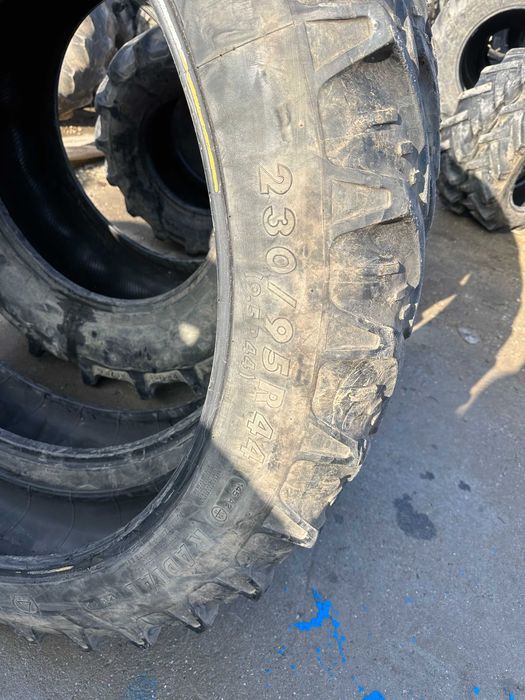 Anvelope sh 9.5 R44