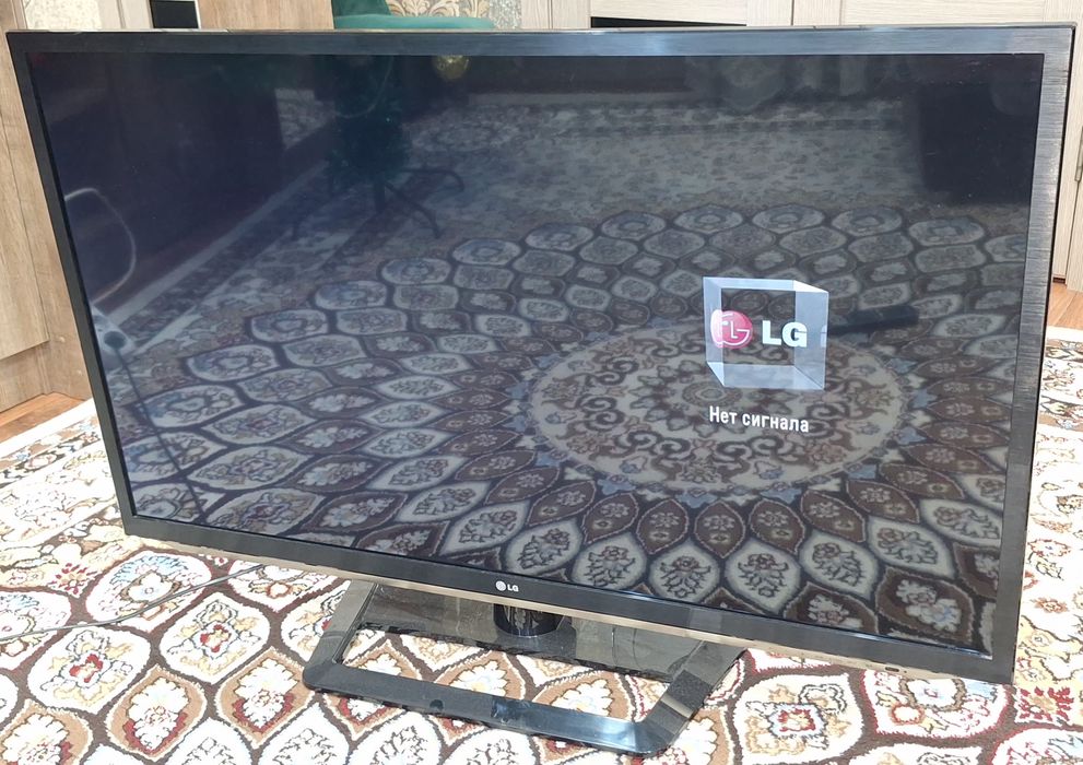 Продам телевизор LG