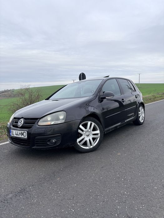 Golf V îngrijit an 2008