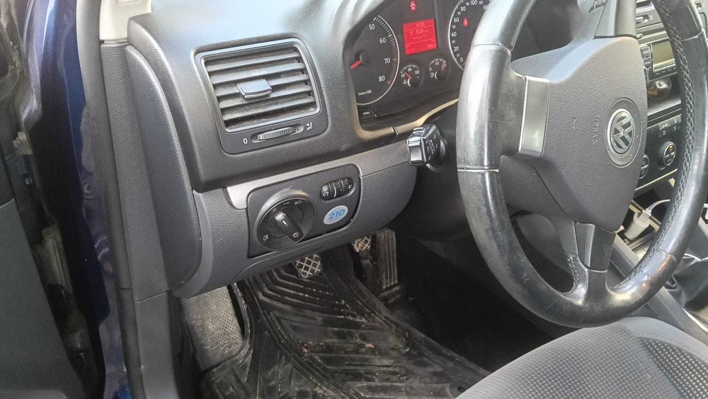 VÂND Volkswagen Golf V Variant 1.4 TSI (122 CP) – PREȚ 2790 EURO NEGOCIABIL
