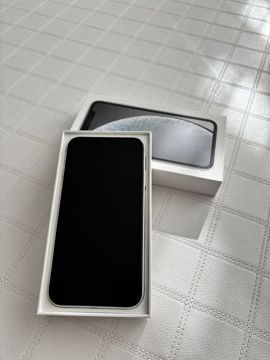 Iphone XR (Айфон XR)