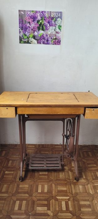 Швейная машинка нажная