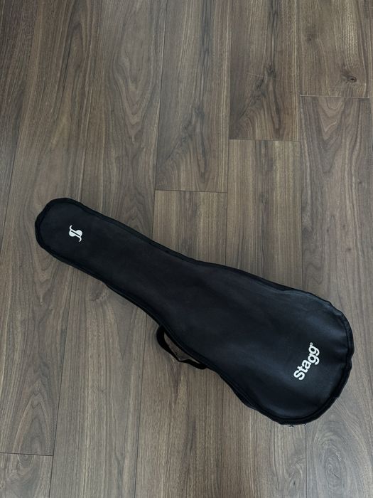 Укулеле Stagg UC-30 с калъф