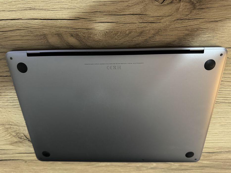 Apple MacBook Pro 13-inch 2017 * Space gray * i5 8gb Ram