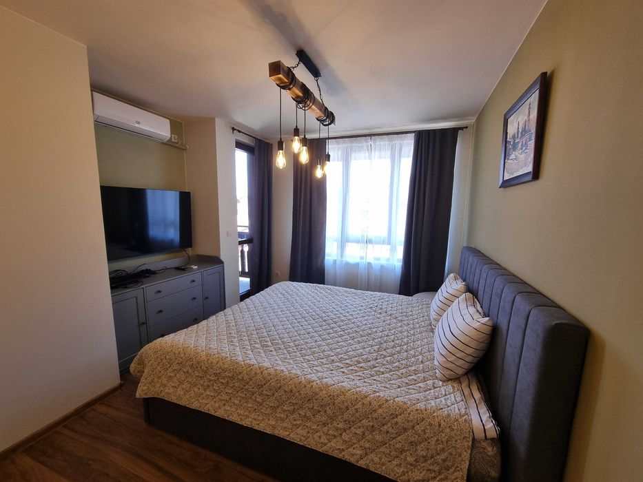 Луксозен тристаен апартамент за продажба - Банско