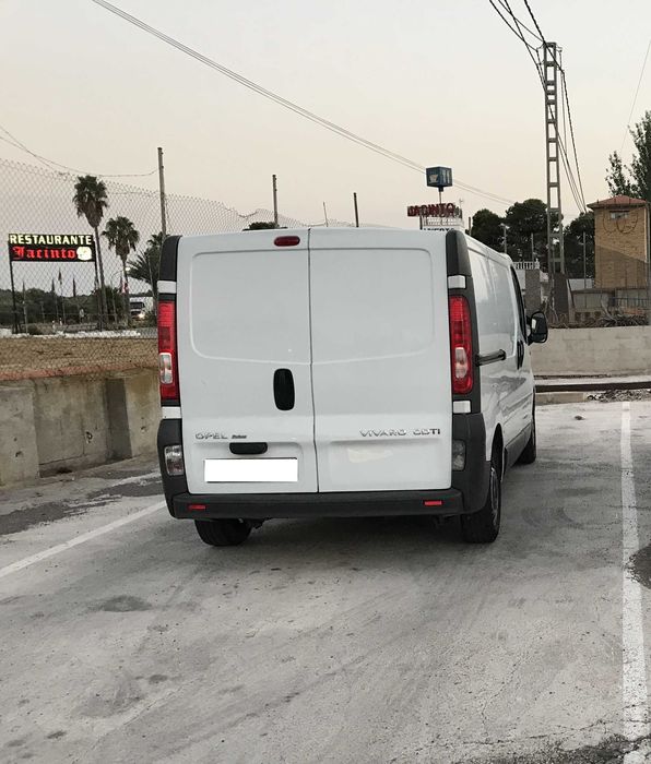Opel Vivaro 2.0 CDTI 114 CP – 2008 – Euro 4 – TVA deductibil