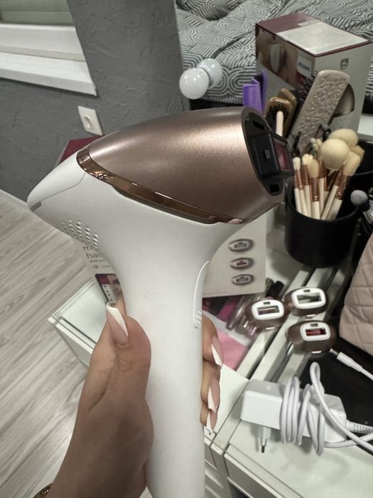 Фотоепилатор Philips Lumea