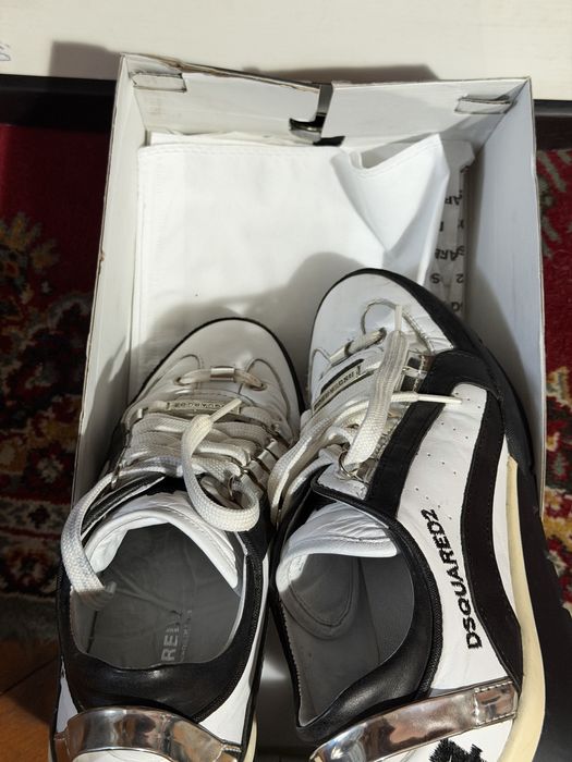 Обувки Dsquared2 перфектни без забележки размер на стелка 25,5 см