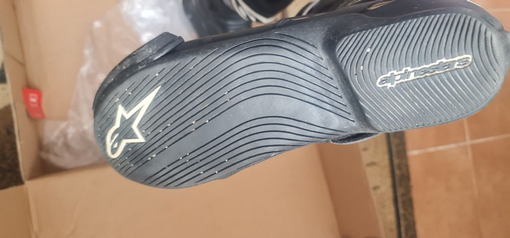 Combinezon moto și cizme