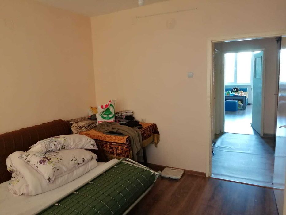 Продава се Тристаен апартамент в Омуртаг - 85 кв.м за 690 €/кв.м - Снимка #7