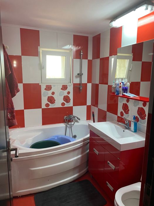 Inchiriez apartament 3 camere Alexandria