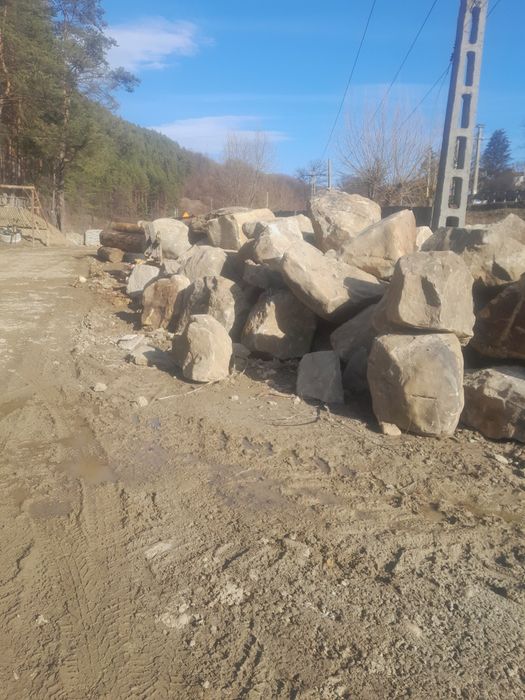 Piatra naturala ornamentala de Slanic pentru placari