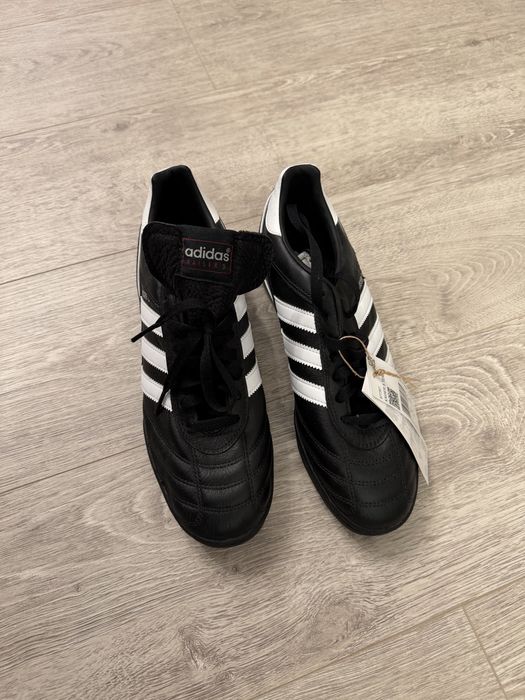 Ghete fotbal Adidas Kaiser 5