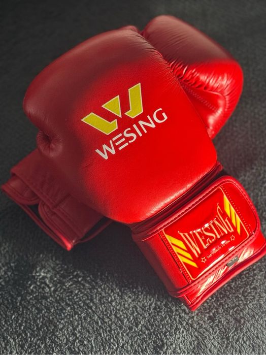 Боксерские перчатки