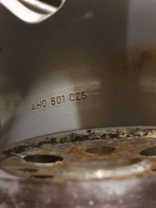 Джанти Ауди 8Jx17H2 алуминиеви
