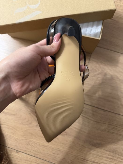 Продам Туфли Zara новые