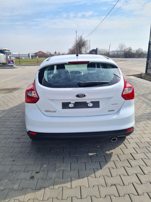 Ford Focus 1.6 benzină- 150 c.p 2012
An fabricație 2012 E5
Cutie 6+1 t