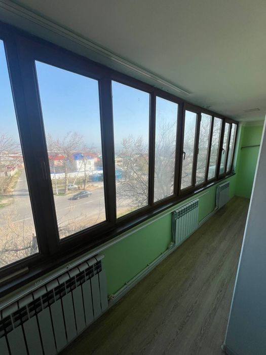 Продается квартира 3 комнатная 4 этаж кирпичный дом 77 серия