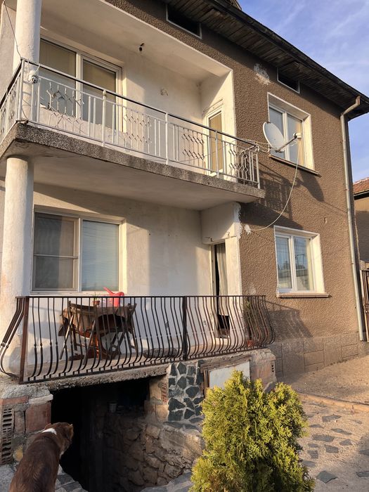 Продава се Къща в Радомир - 148 кв.м за 621 €/кв.м - Снимка #1