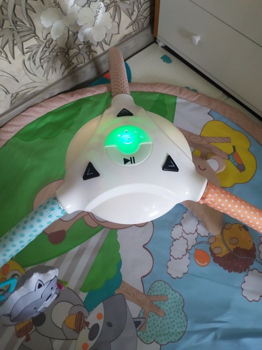 Продам коврик развивающий