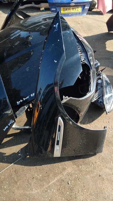 Aripa stanga/dreata Jaguar Xe an 2015