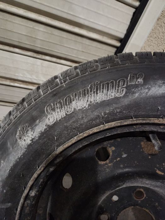 Riken зимна гума с джанта 165/70 R14 като нова
